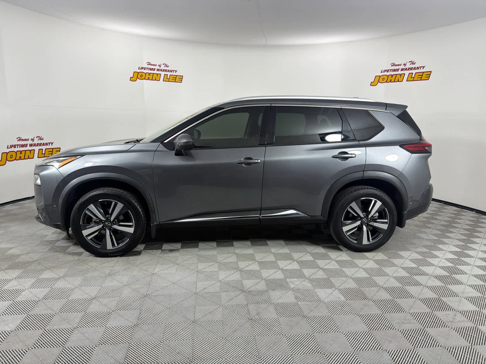 Certified 2023 Nissan Rogue SL w/ SL Premium Package FWD image 2