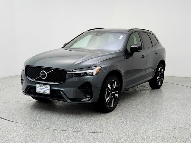 New 2026 Volvo XC60 B5 Core w/ Climate Package PRO