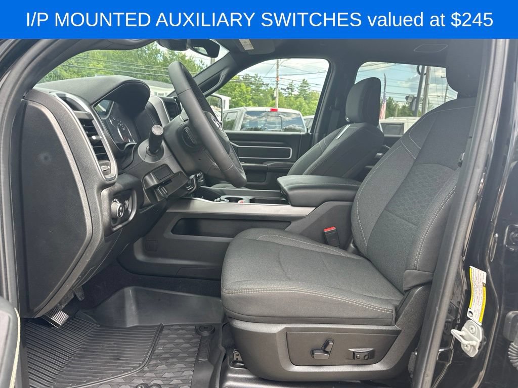 New 2026 RAM 2500 Big Horn AWD/4WD image 12