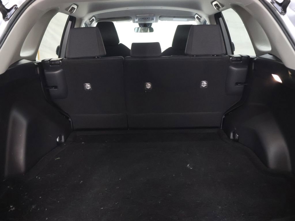 Used 2022 Toyota RAV4 LE image 14