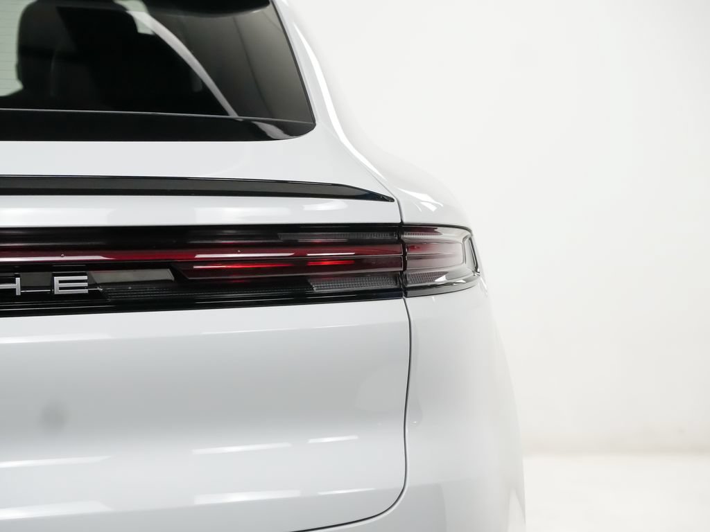 New 2026 Porsche Cayenne E-Hybrid Coupe AWD/4WD image 12