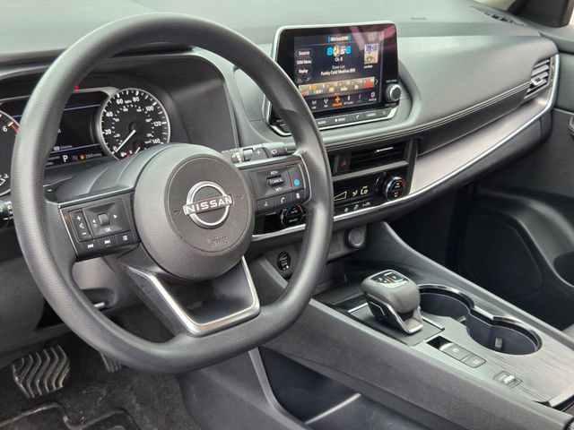 Used 2024 Nissan Rogue SV FWD image 8