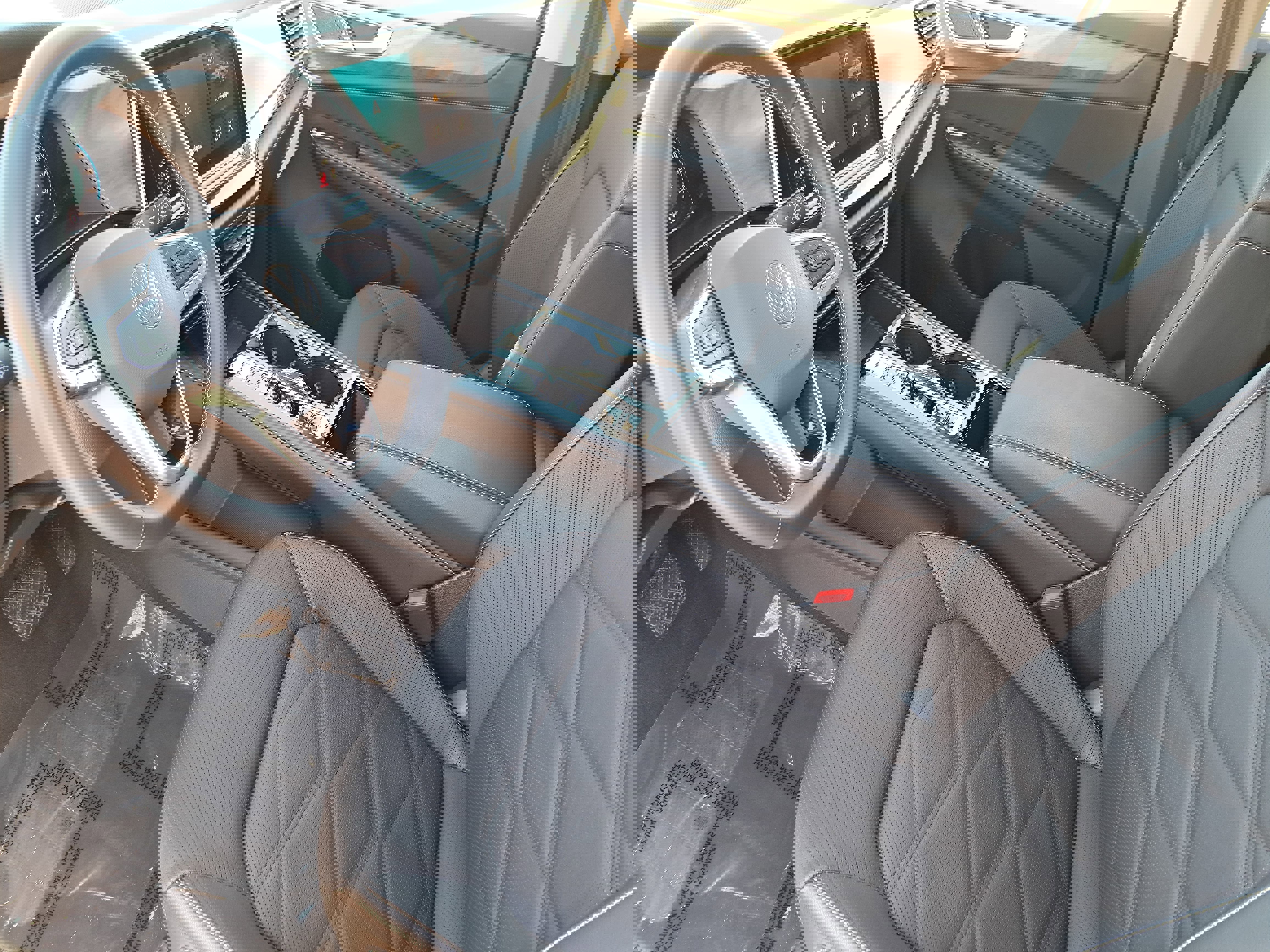 Used 2024 Volkswagen Atlas SE image 16