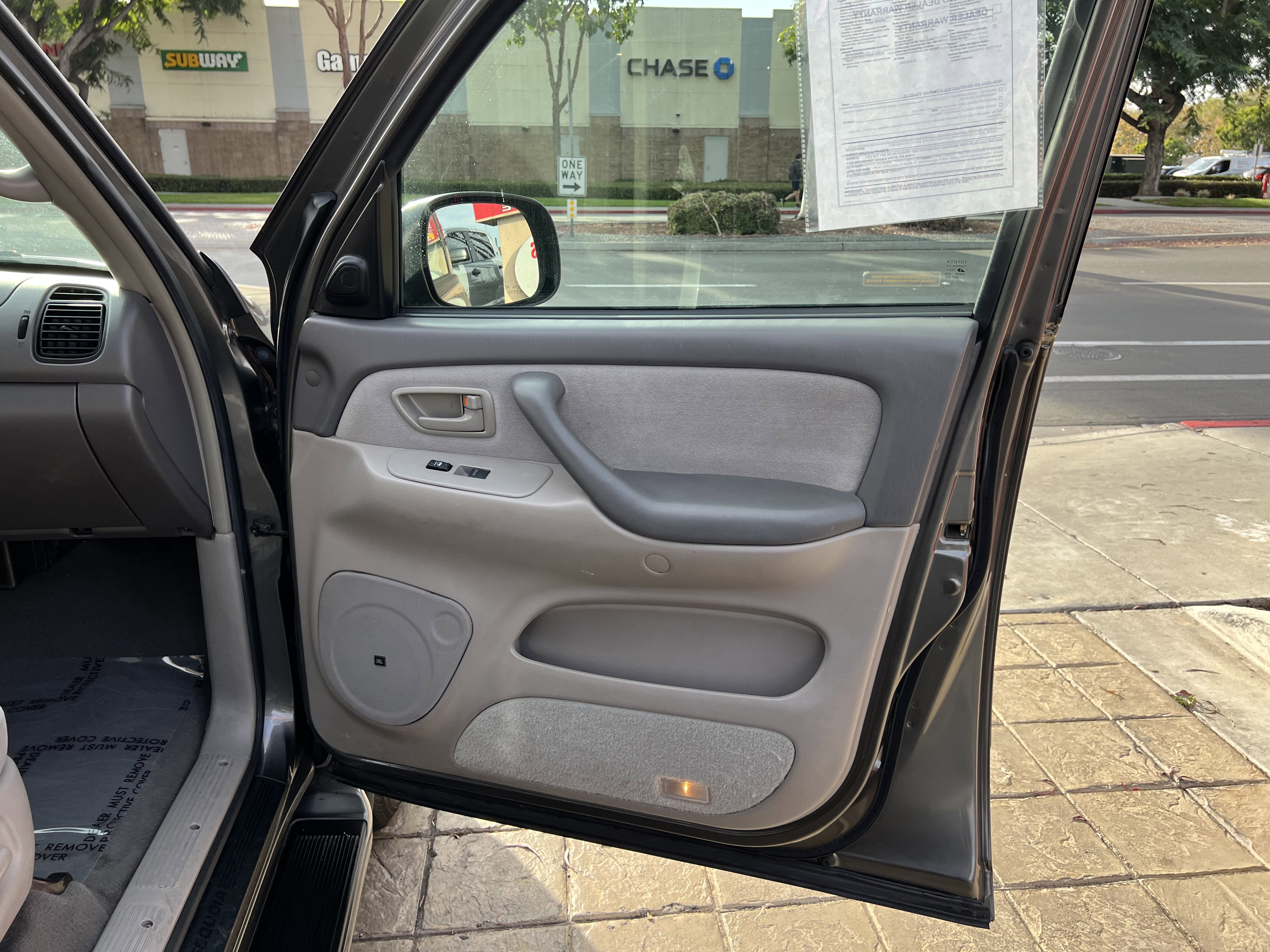 Used 2007 Toyota Sequoia SR5 image 37