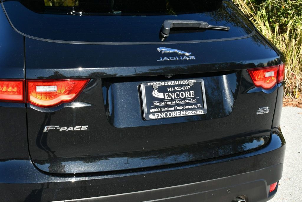 Used 2018 Jaguar F-PACE Prestige image 10