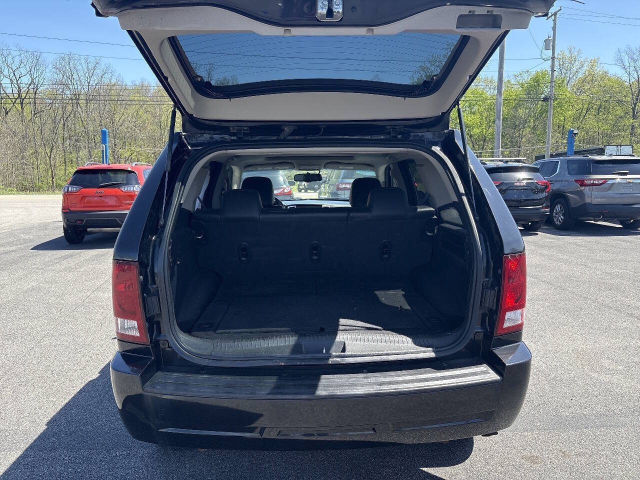 Used 2009 Jeep Grand Cherokee Laredo AWD/4WD image 17
