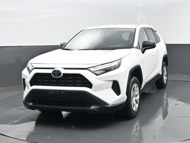 Used 2024 Toyota RAV4 LE image 21