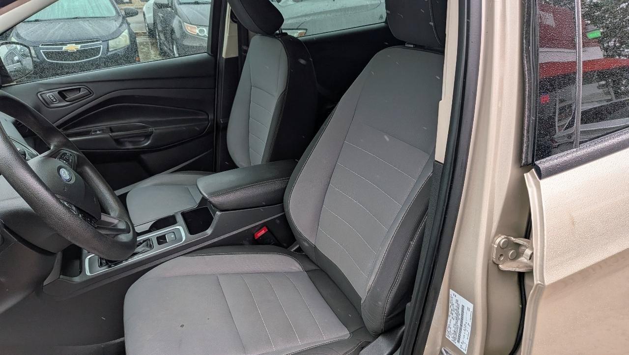 Used 2018 Ford Escape S FWD image 9