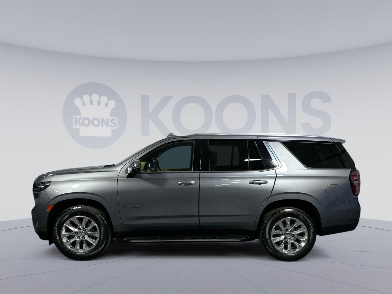 Used 2021 Chevrolet Tahoe Premier w/ Premium Package image 2