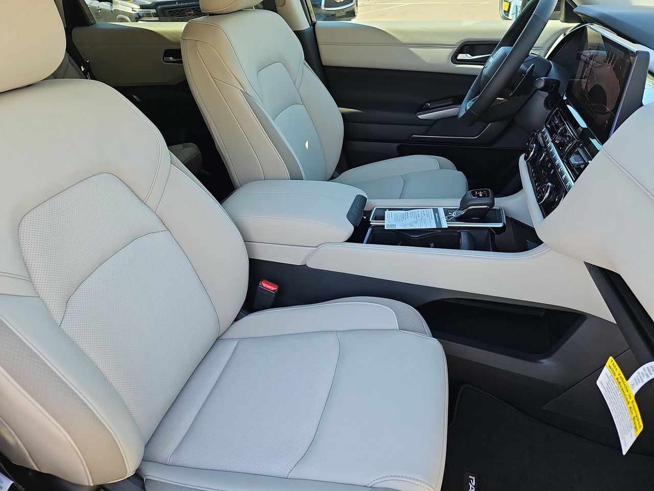 New 2026 Nissan Pathfinder SL FWD image 15