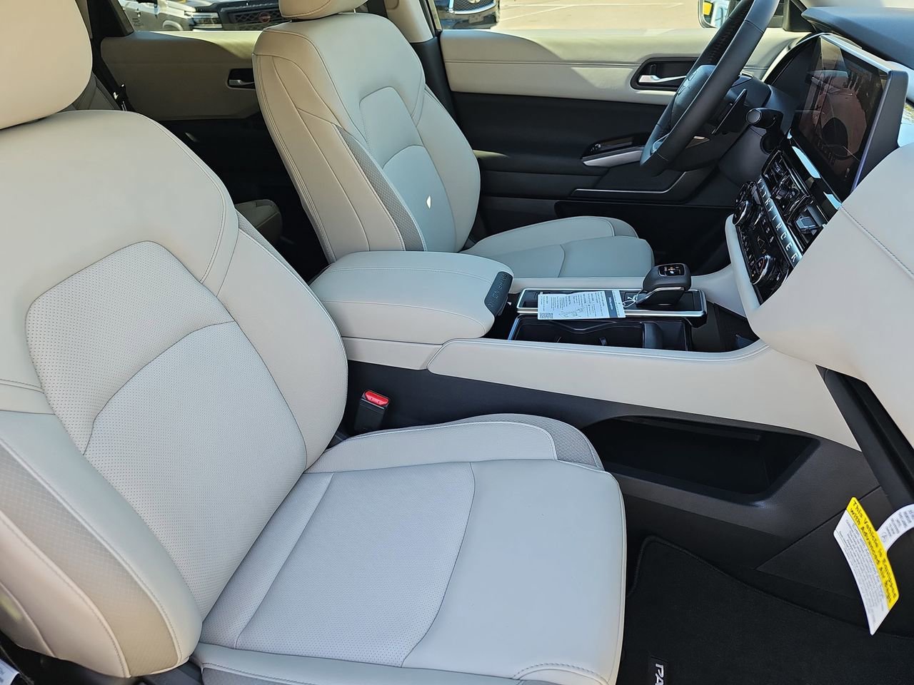 New 2026 Nissan Pathfinder SL FWD image 15