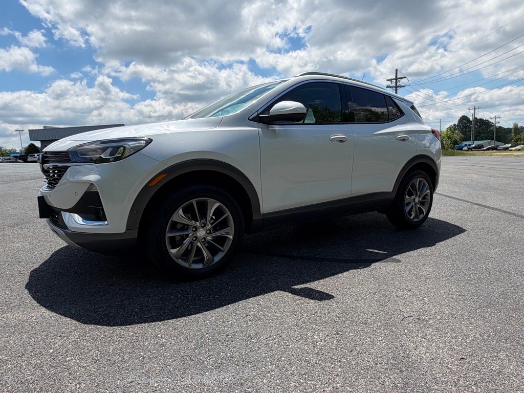 Used 2023 Buick Encore GX Essence w/ Advanced Technology Package AWD/4WD image 7