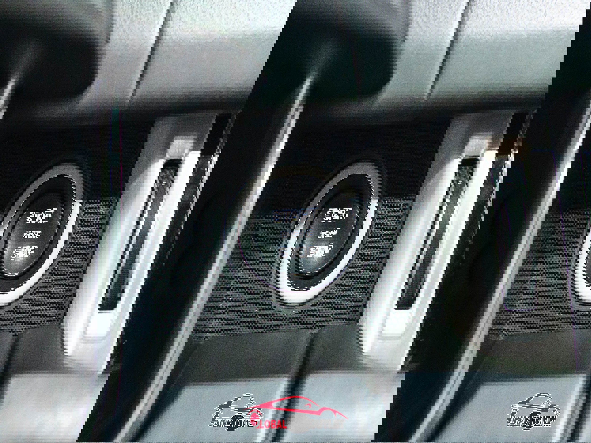 Used 2018 Land Rover Range Rover Long Wheelbase Supercharged image 35