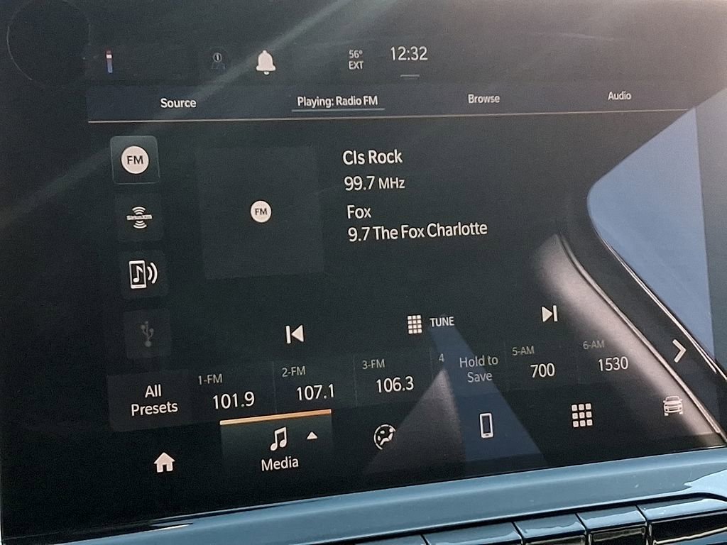 Used 2024 Jeep Compass Latitude image 16