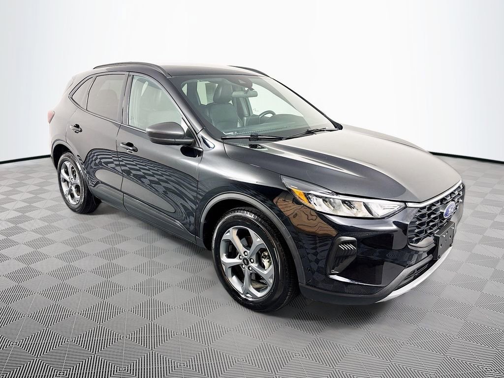 Used 2025 Ford Escape ST-Line FWD image 1