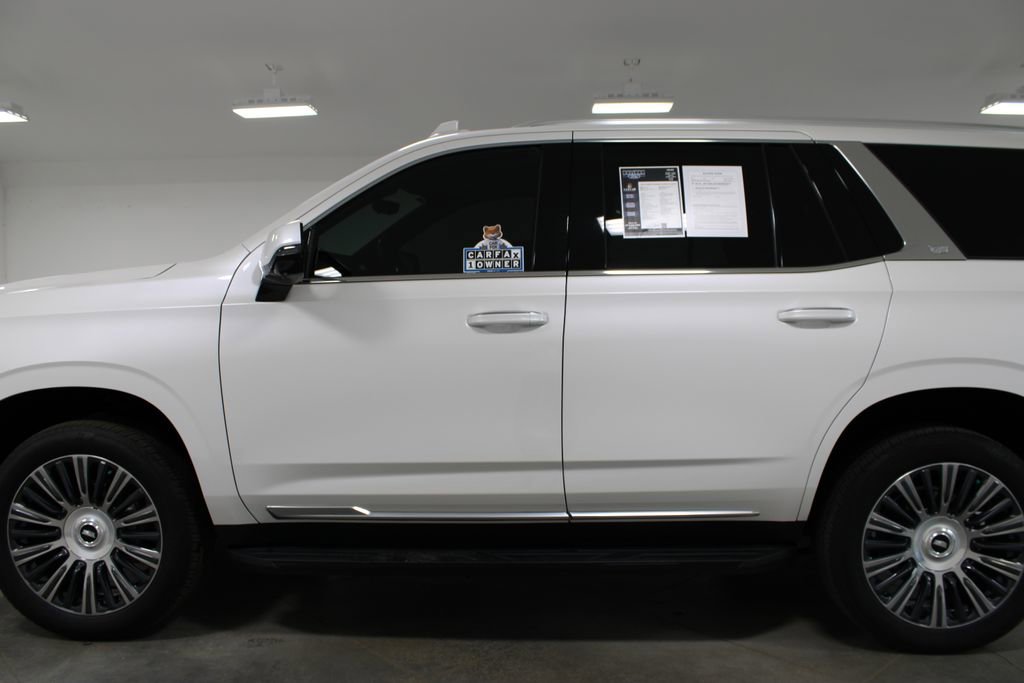 Used 2023 Cadillac Escalade Premium Luxury w/ LPO, Illumination Package RWD image 6