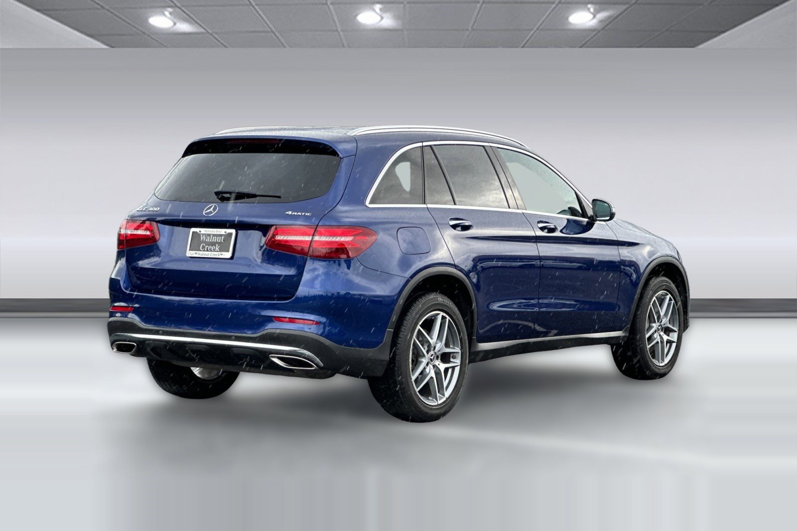 Used 2017 Mercedes-Benz GLC 300 4MATIC image 8