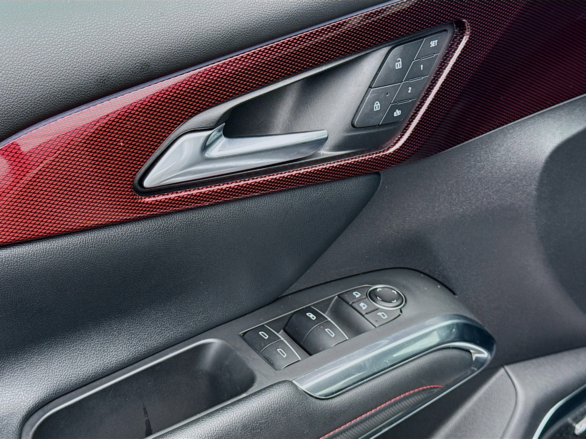 Used 2024 Chevrolet Traverse RS w/ LPO, Floor Liner Package image 25