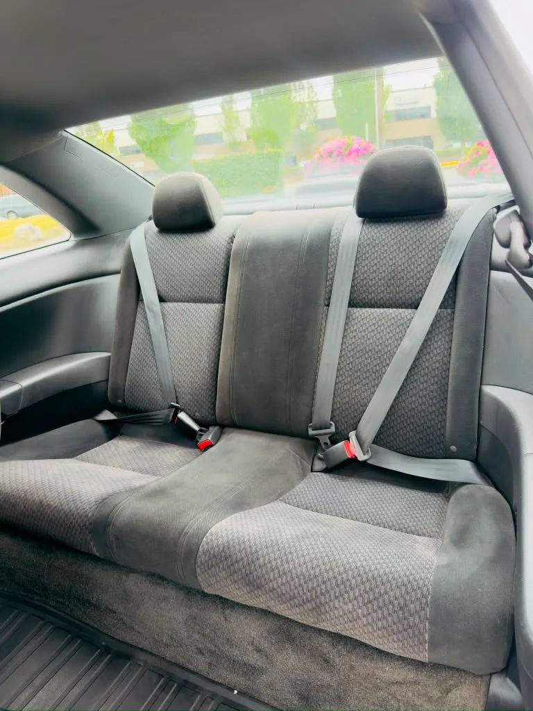 Used 2004 Honda Civic HX image 10