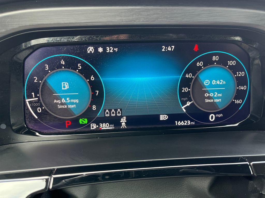 Used 2025 Volkswagen Atlas Cross Sport SE image 16