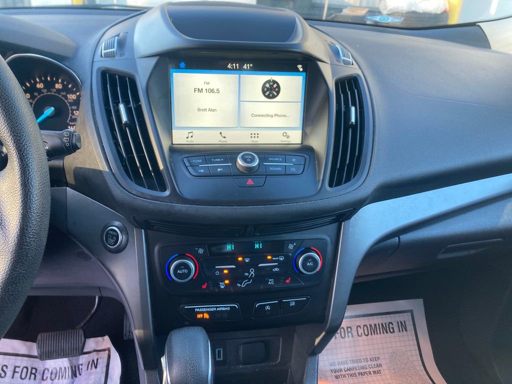 Used 2019 Ford Escape SE image 21