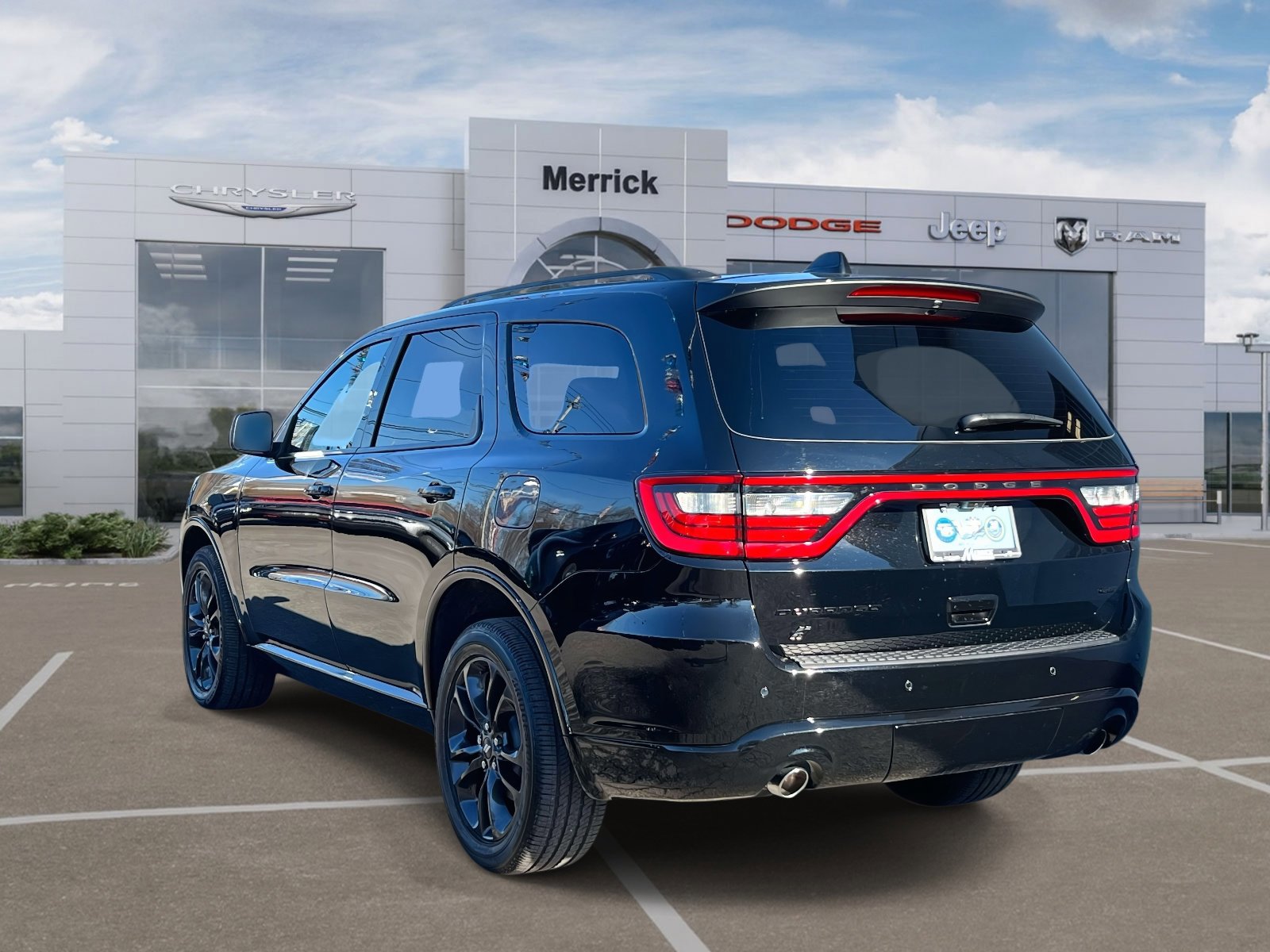 Used 2025 Dodge Durango GT w/ Blacktop Package AWD/4WD image 8