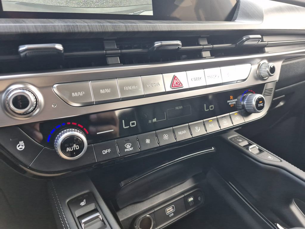 New 2025 Kia Telluride EX w/ EX Captain's Chair Package image 23