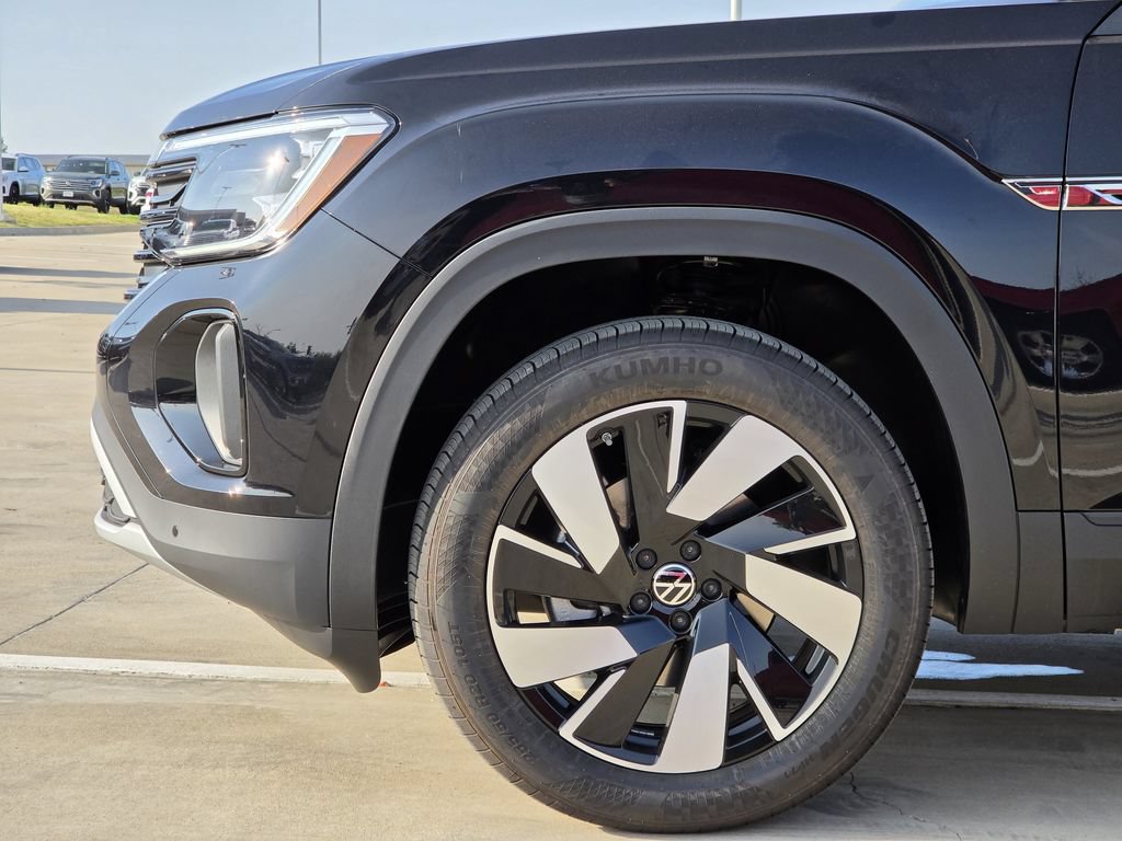 New 2026 Volkswagen Atlas Cross Sport SE FWD image 7