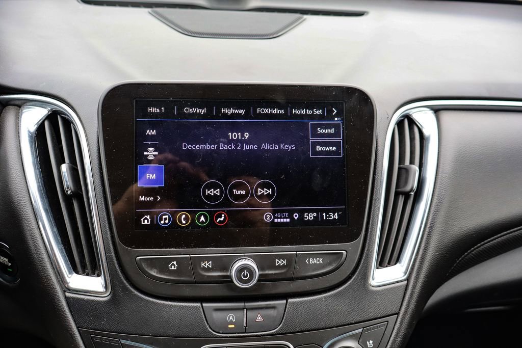 Used 2024 Chevrolet Malibu LT image 32