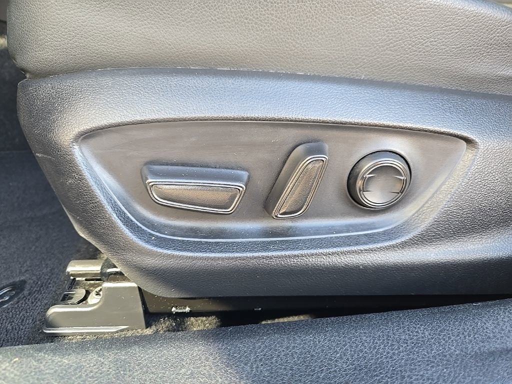 Used 2024 Toyota Camry SE w/ Cold Weather Package image 13