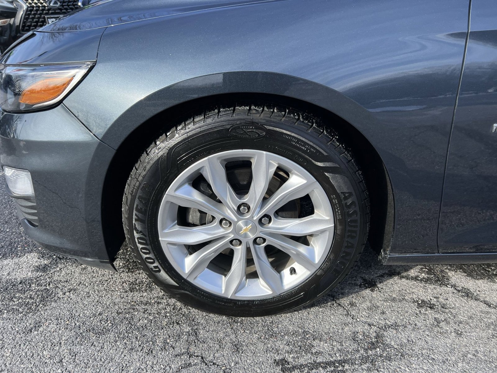 Used 2019 Chevrolet Malibu LT image 12