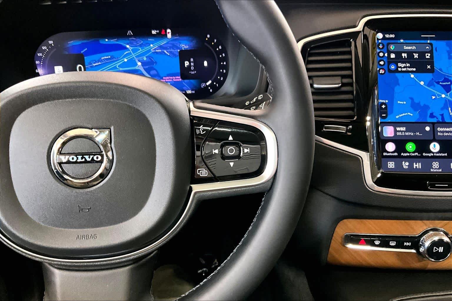 Certified 2024 Volvo XC90 B6 Plus w/ Protection Package Premier AWD/4WD image 24