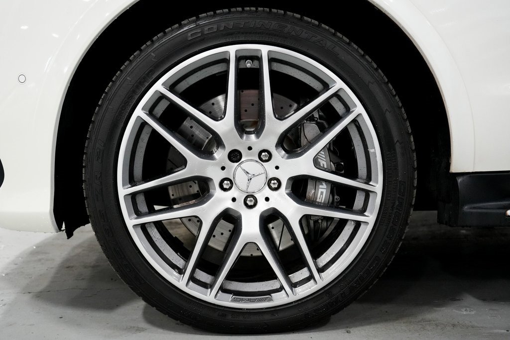 Used 2018 Mercedes-Benz GLE 63 AMG 4MATIC w/ Premium 3 Package image 26