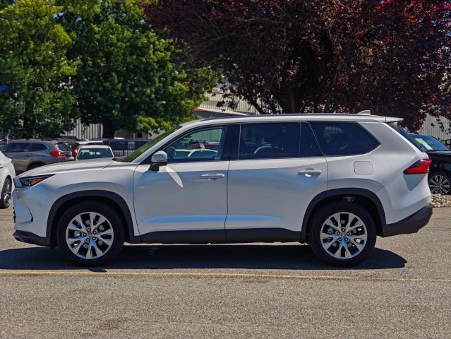 Used 2024 Toyota Grand Highlander AWD Hybrid image 6