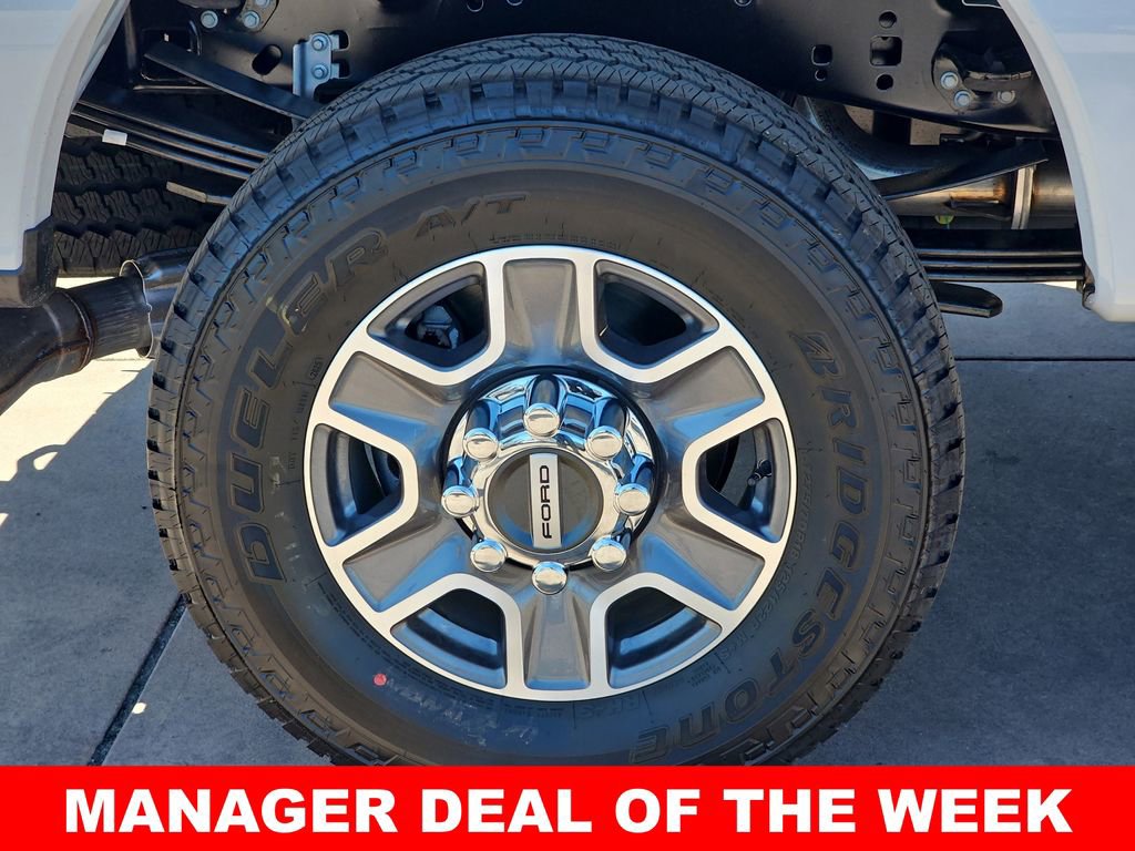 New 2026 Ford F350 Lariat w/ FX4 Off-Road Package image 39