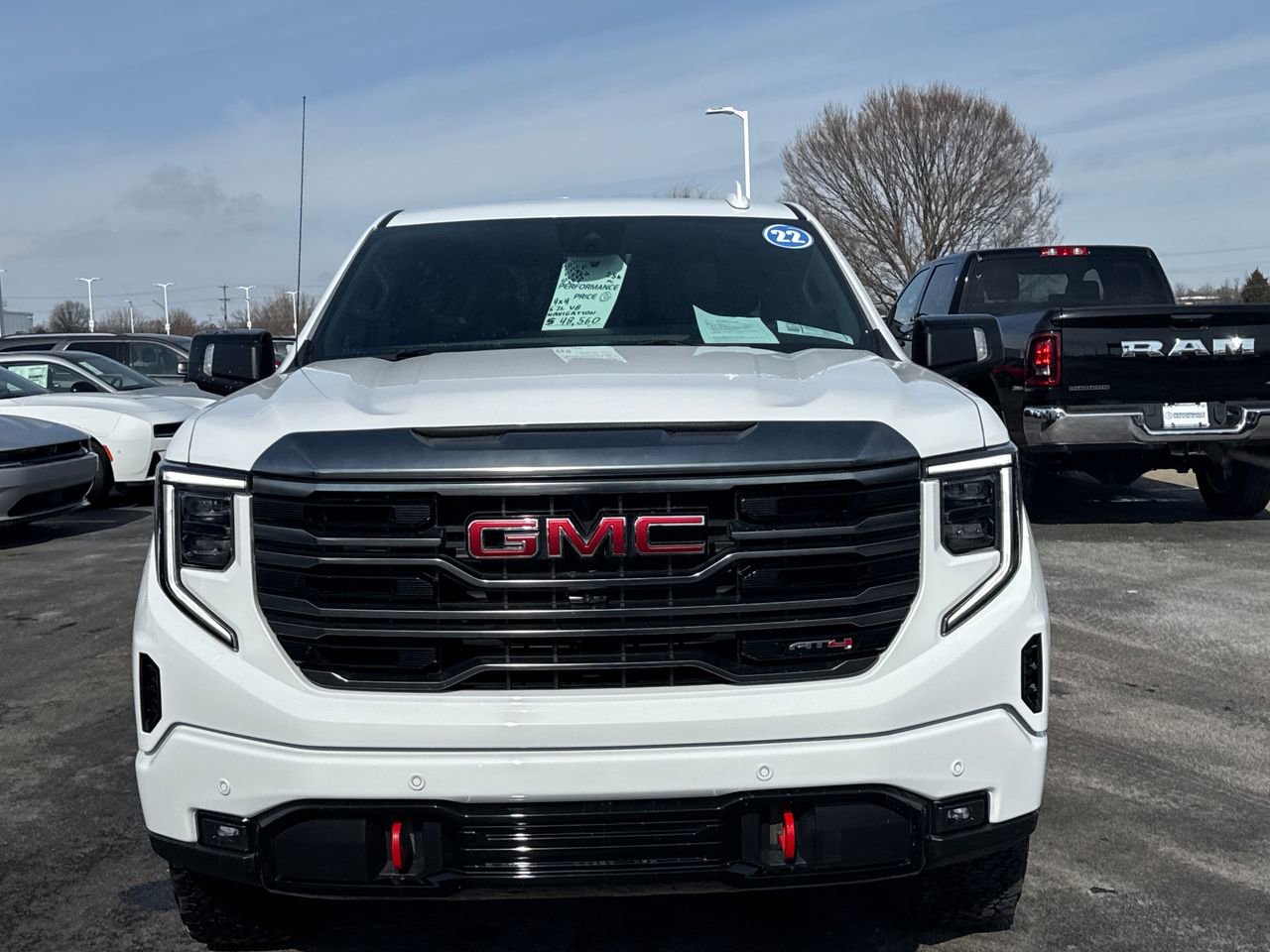Used 2022 GMC Sierra 1500 AT4 w/ Technology Package image 8
