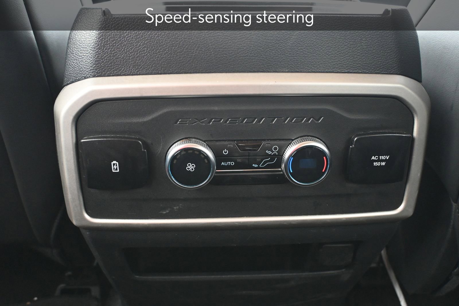 Used 2024 Ford Expedition XLT image 24
