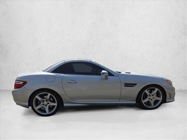Certified 2016 Mercedes-Benz SLK 300 image 4