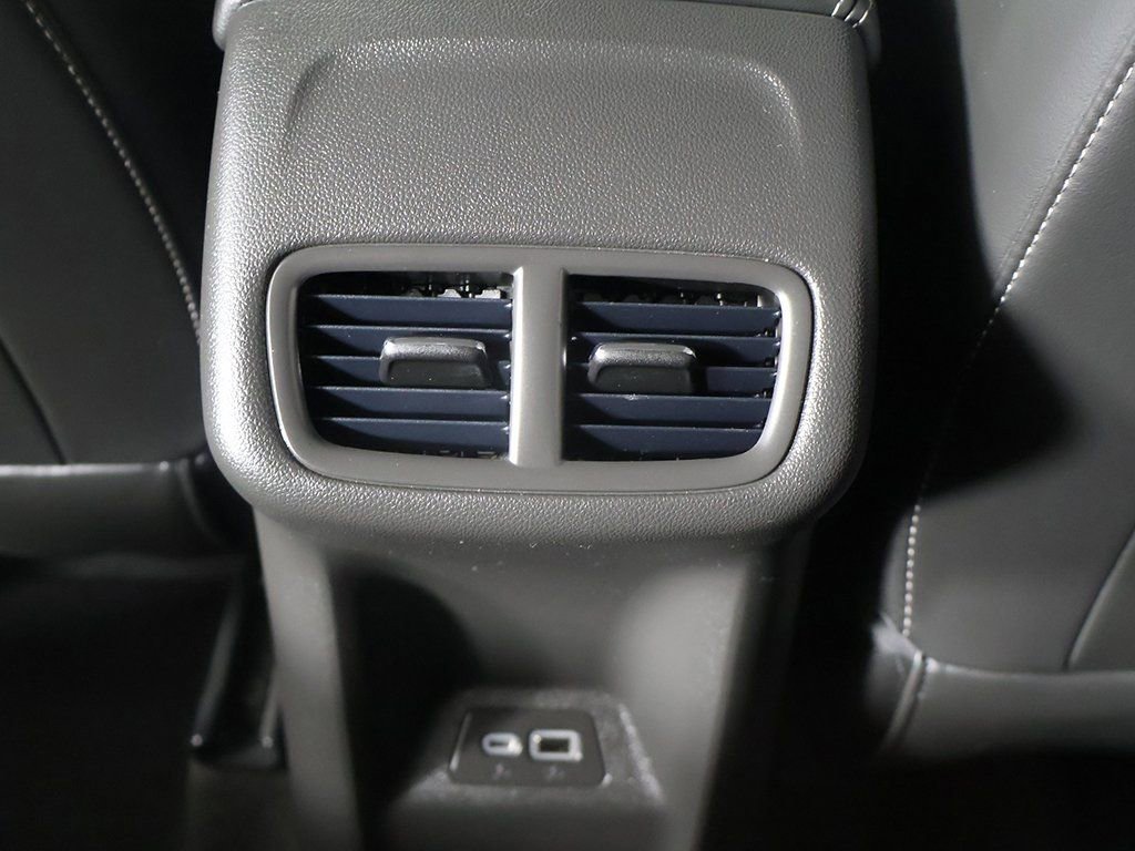 Used 2023 Buick Envision Essence AWD/4WD image 49