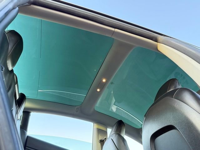 Used 2018 Tesla Model 3 Performance image 7