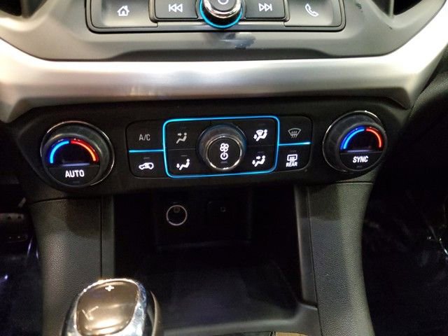 Used 2019 GMC Acadia SLE image 19