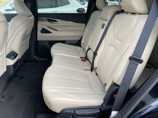 Used 2023 INFINITI QX60 Luxe w/ Cargo Package AWD/4WD image 8