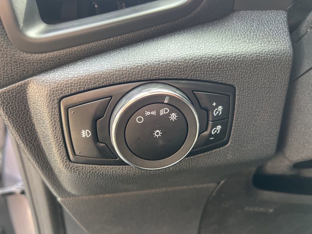 Used 2019 Ford EcoSport SE image 24