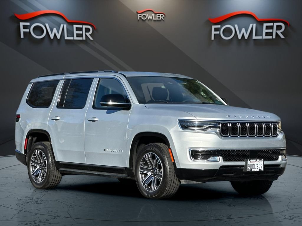 Used 2025 Jeep Wagoneer 4WD image 7