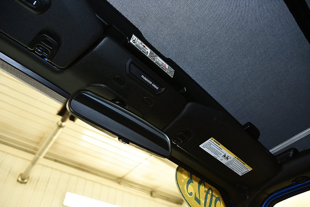 Used 2023 Jeep Wrangler Willys image 25