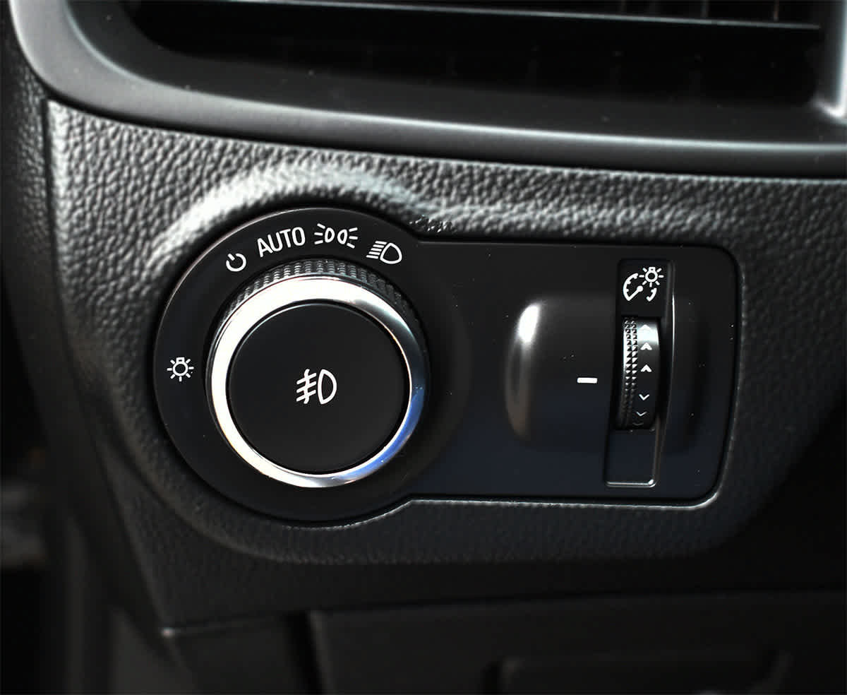 Used 2017 Buick Envision Essence AWD/4WD image 24