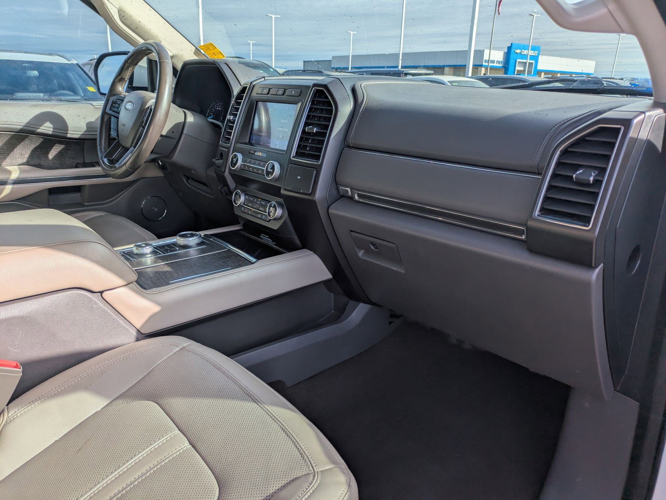 Used 2021 Ford Expedition Max Limited image 29