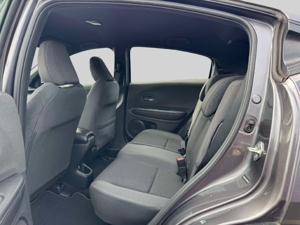 Used 2020 Honda HR-V Sport image 10