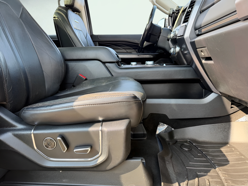 Used 2019 Ford Expedition Max Platinum AWD/4WD image 16