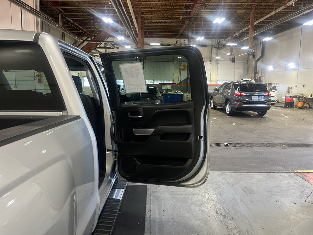 Certified 2018 Chevrolet Silverado 1500 LT w/ All Star Edition AWD/4WD image 24